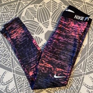 Women’s Nike Pro Leggings